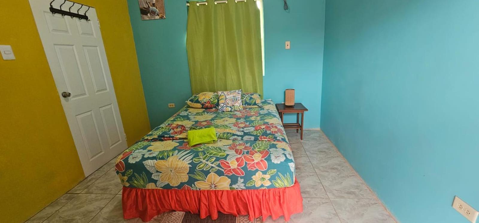 Fish Tobago Guesthouse Or Joy And Brandon Guesthouse Buccoo Bilik gambar